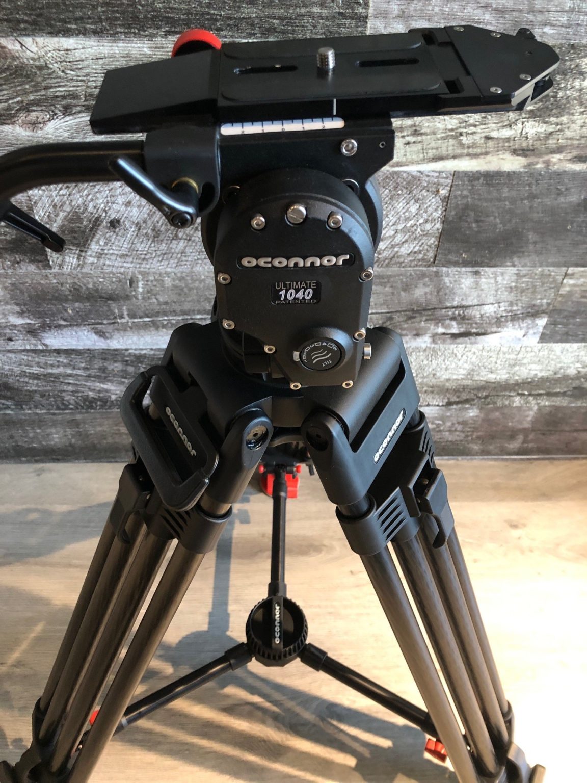 OConnor Tripod System 1040 Fluid Head C1265-0001 with 30L Heavy Duty Carbon Fiber Tripod C1251-0001
