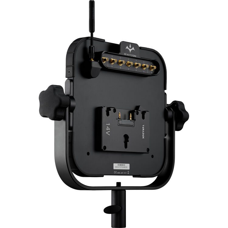 Teradek Bolt 7 Deulxe Set Zero-Delay 4K Wireless Video Transmitter and Receiver (G-Mount. Max Range) 10-2720-G